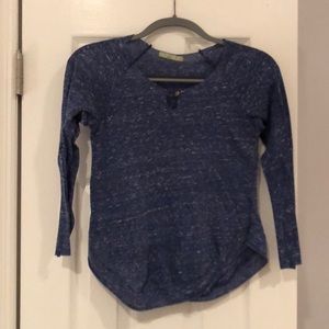 Long sleeved light shirt